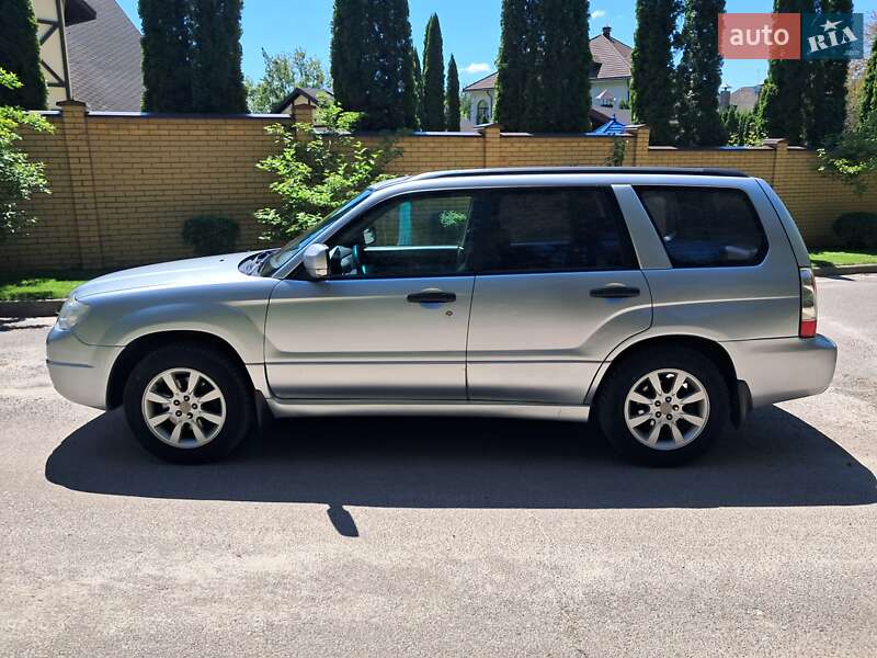 Внедорожник / Кроссовер Subaru Forester 2006 в Киеве