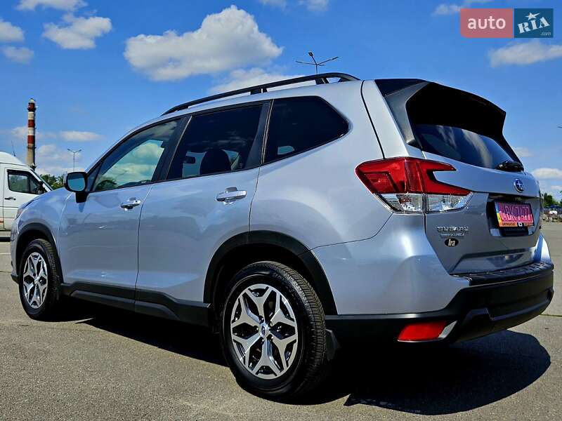 Внедорожник / Кроссовер Subaru Forester 2024 в Днепре