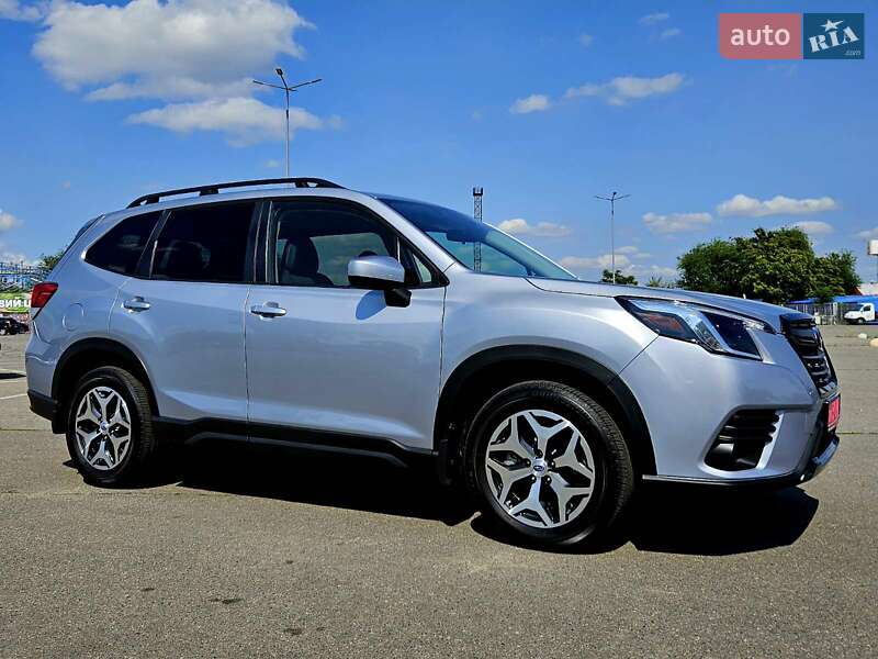 Внедорожник / Кроссовер Subaru Forester 2024 в Днепре