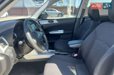 Внедорожник / Кроссовер Subaru Forester 2011 в 