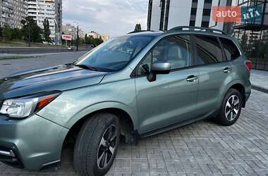 Позашляховик / Кросовер Subaru Forester 2016 в Дніпрі