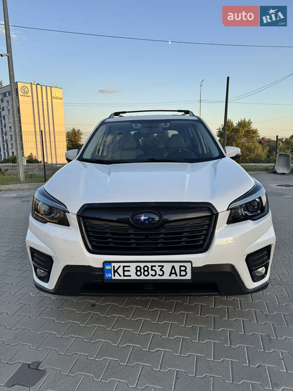 Внедорожник / Кроссовер Subaru Forester 2020 в Киеве