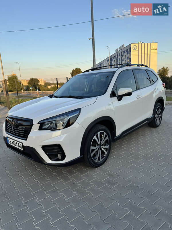 Внедорожник / Кроссовер Subaru Forester 2020 в Киеве