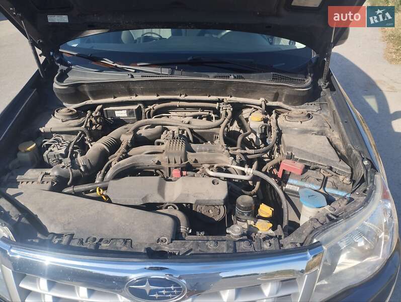 Внедорожник / Кроссовер Subaru Forester 2012 в Днепре