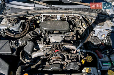 Внедорожник / Кроссовер Subaru Forester 2006 в 