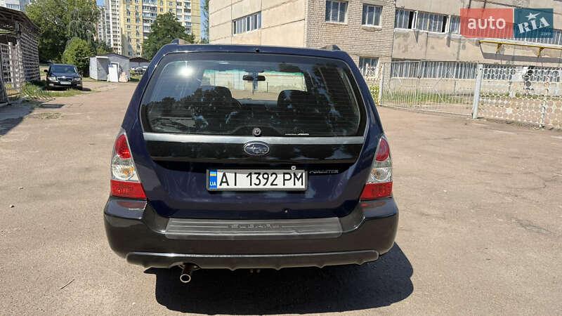 Внедорожник / Кроссовер Subaru Forester 2006 в Киеве