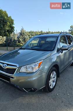 Внедорожник / Кроссовер Subaru Forester 2015 в 