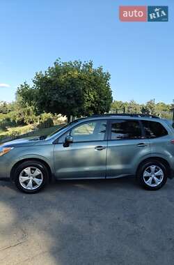 Внедорожник / Кроссовер Subaru Forester 2015 в 