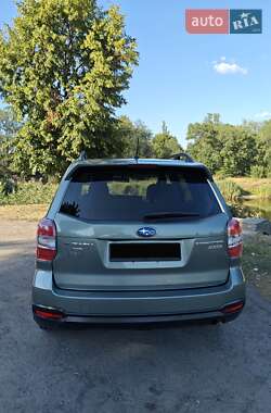 Внедорожник / Кроссовер Subaru Forester 2015 в 