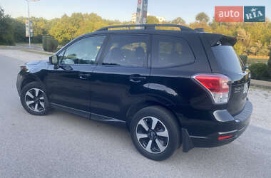 Внедорожник / Кроссовер Subaru Forester 2016 в 