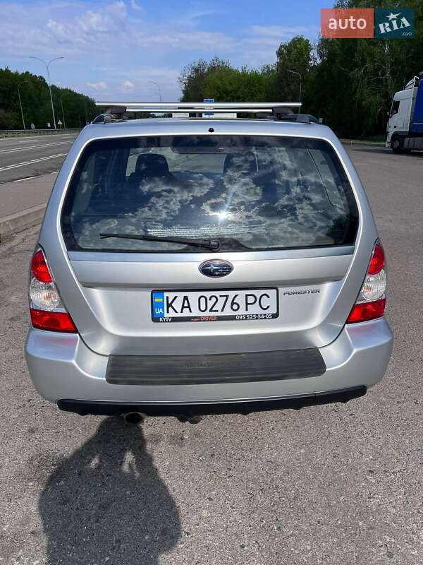 Внедорожник / Кроссовер Subaru Forester 2006 в Киеве