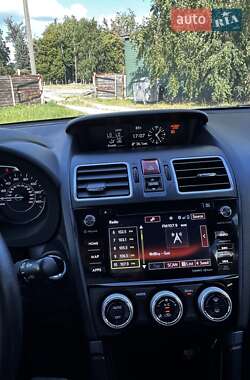 Внедорожник / Кроссовер Subaru Forester 2017 в 