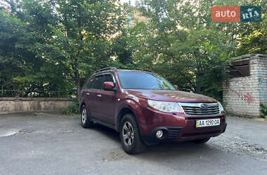 Позашляховик / Кросовер Subaru Forester 2009 в Києві