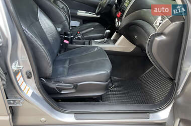 Внедорожник / Кроссовер Subaru Forester 2010 в 