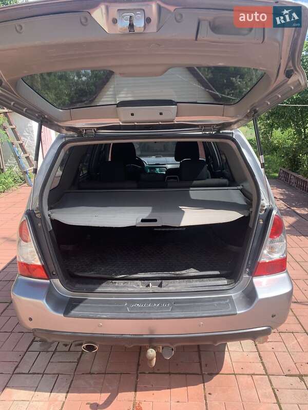 Позашляховик / Кросовер Subaru Forester 2007 в Києві