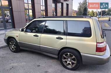 Внедорожник / Кроссовер Subaru Forester 2002 в Днепре