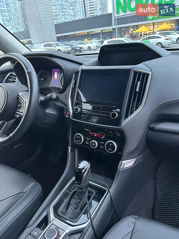 Внедорожник / Кроссовер Subaru Forester 2019 в Киеве