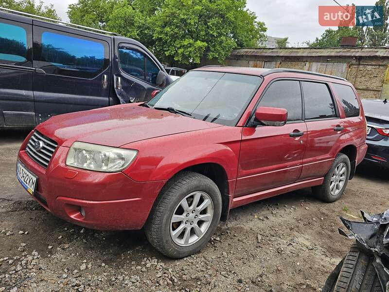 Внедорожник / Кроссовер Subaru Forester 2006 в Киеве