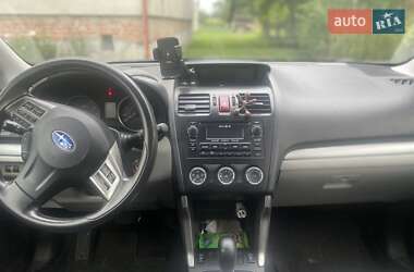 Внедорожник / Кроссовер Subaru Forester 2013 в 