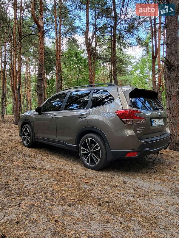 Внедорожник / Кроссовер Subaru Forester 2020 в Днепре