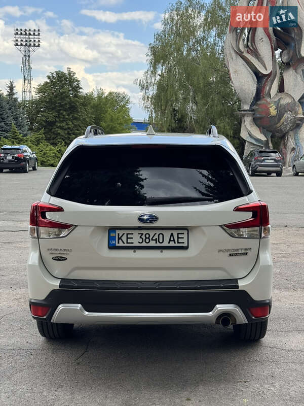 Внедорожник / Кроссовер Subaru Forester 2019 в Днепре