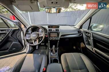 Внедорожник / Кроссовер Subaru Forester 2017 в 
