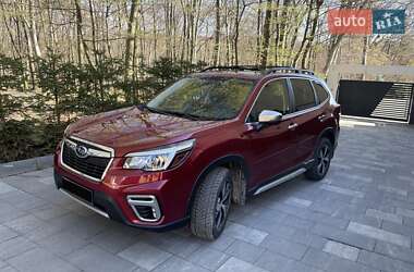Внедорожник / Кроссовер Subaru Forester 2018 в 