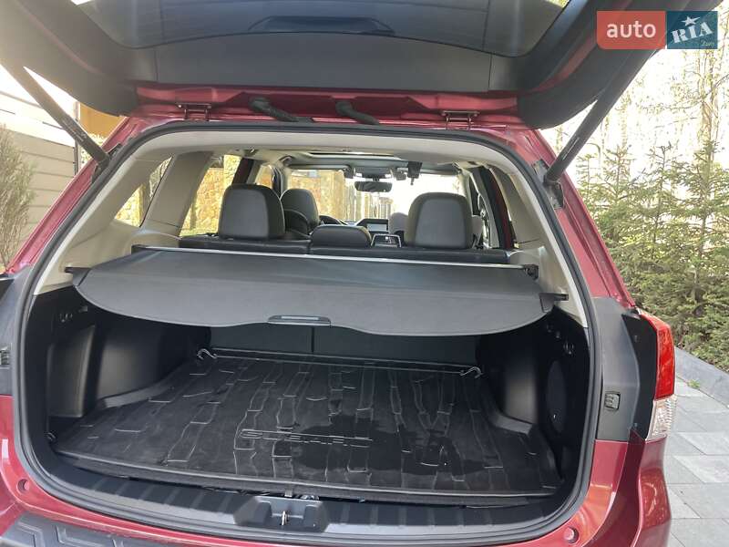 Позашляховик / Кросовер Subaru Forester 2018 в Львові
