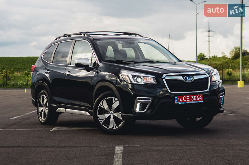 Внедорожник / Кроссовер Subaru Forester 2019 в Ровно