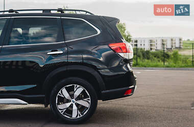 Внедорожник / Кроссовер Subaru Forester 2019 в 