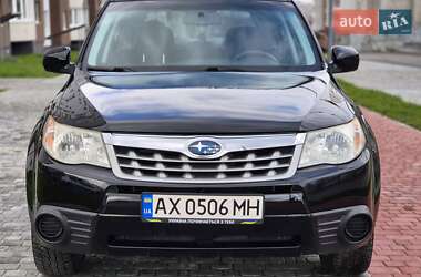 Внедорожник / Кроссовер Subaru Forester 2010 в 