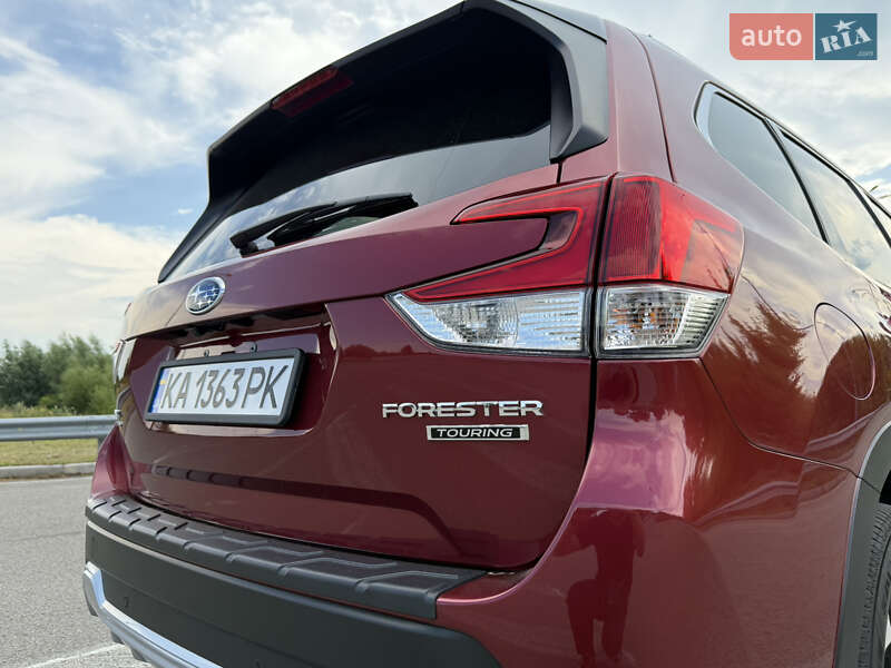Внедорожник / Кроссовер Subaru Forester 2024 в Киеве