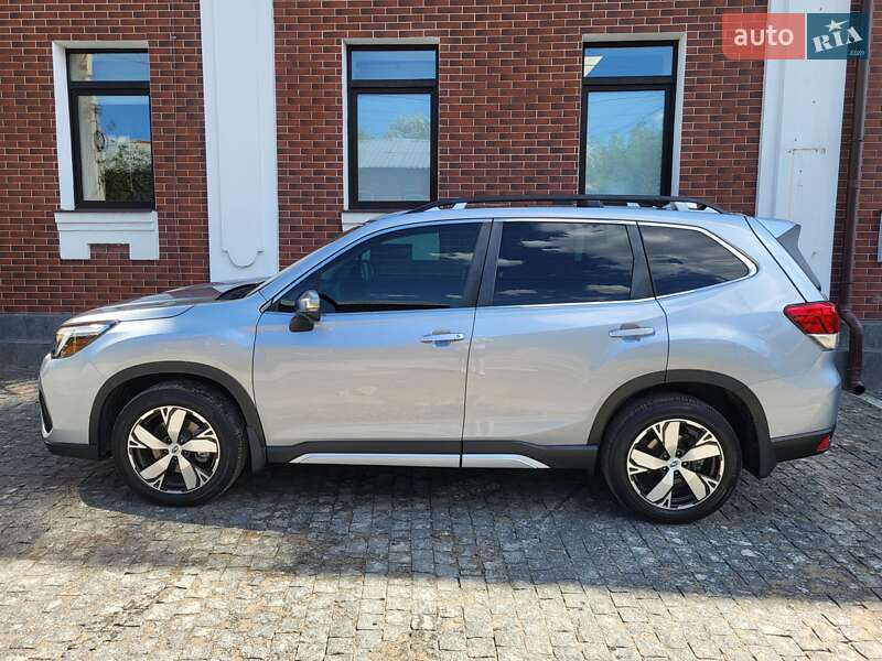 Внедорожник / Кроссовер Subaru Forester 2019 в Харькове