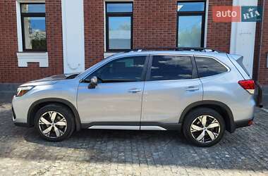 Позашляховик / Кросовер Subaru Forester 2019 в 