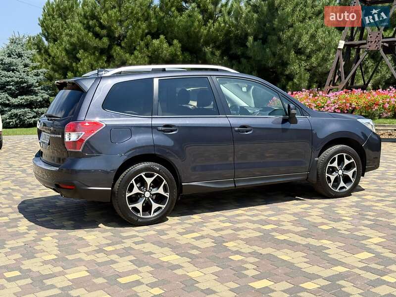 Позашляховик / Кросовер Subaru Forester 2015 в Дніпрі