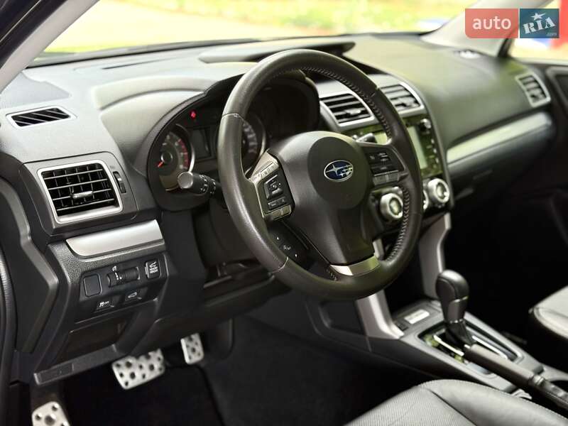 Позашляховик / Кросовер Subaru Forester 2015 в Дніпрі