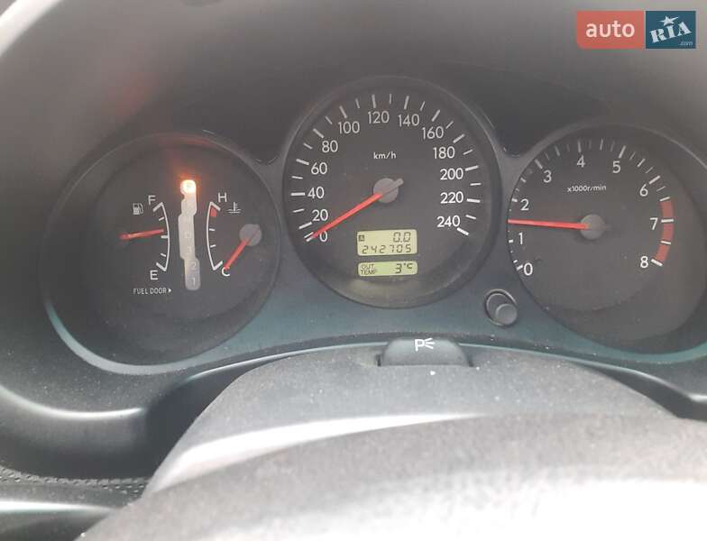 Внедорожник / Кроссовер Subaru Forester 2003 в Киеве