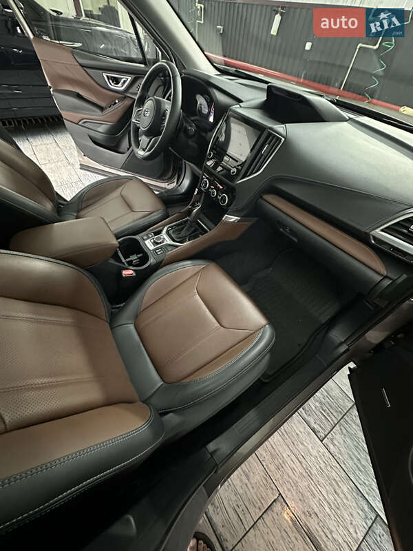 Внедорожник / Кроссовер Subaru Forester 2023 в Киеве