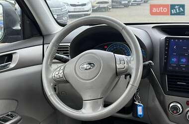 Внедорожник / Кроссовер Subaru Forester 2009 в 
