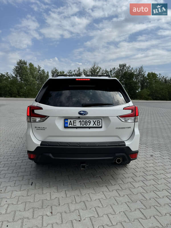 Позашляховик / Кросовер Subaru Forester 2021 в Дніпрі