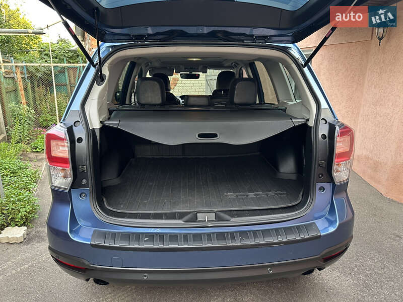 Внедорожник / Кроссовер Subaru Forester 2016 в Сумах