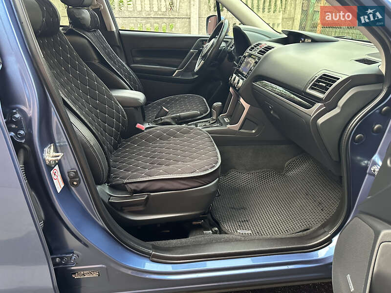 Внедорожник / Кроссовер Subaru Forester 2016 в Сумах