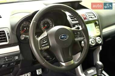 Внедорожник / Кроссовер Subaru Forester 2015 в 