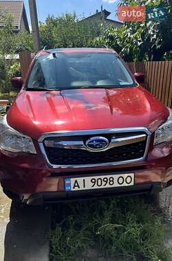 Позашляховик / Кросовер Subaru Forester 2016 в Києві