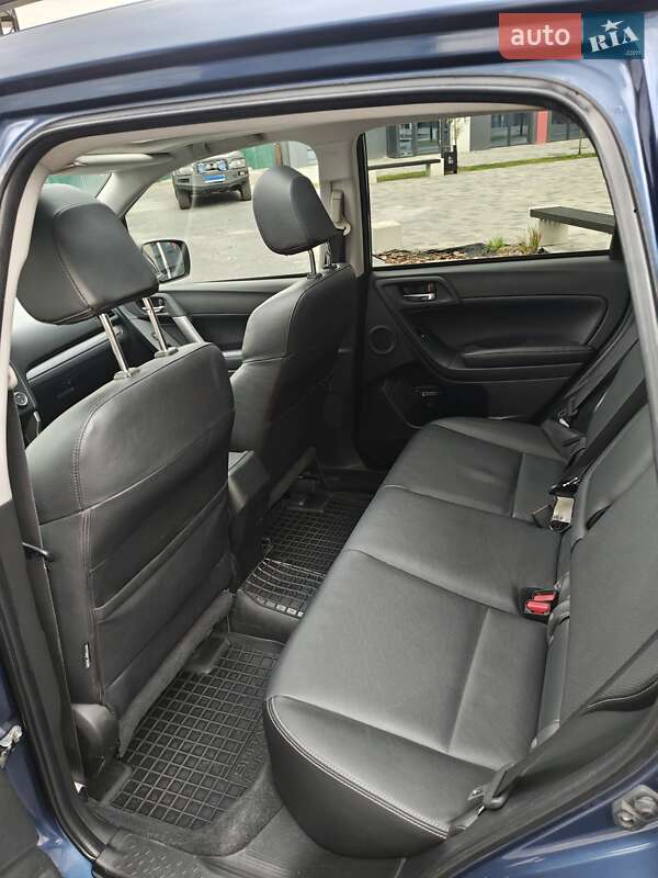 Внедорожник / Кроссовер Subaru Forester 2013 в Львове