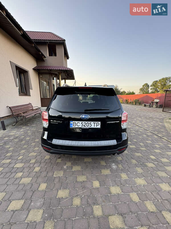 Внедорожник / Кроссовер Subaru Forester 2017 в Яворове