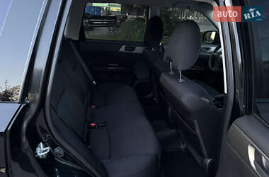 Внедорожник / Кроссовер Subaru Forester 2011 в 
