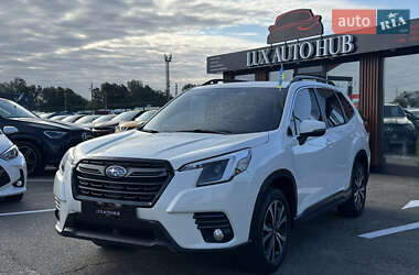 Внедорожник / Кроссовер Subaru Forester 2022 в Киеве