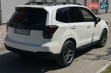 Внедорожник / Кроссовер Subaru Forester 2018 в 