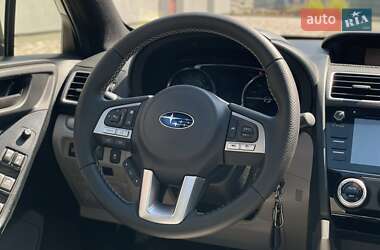 Внедорожник / Кроссовер Subaru Forester 2018 в 
